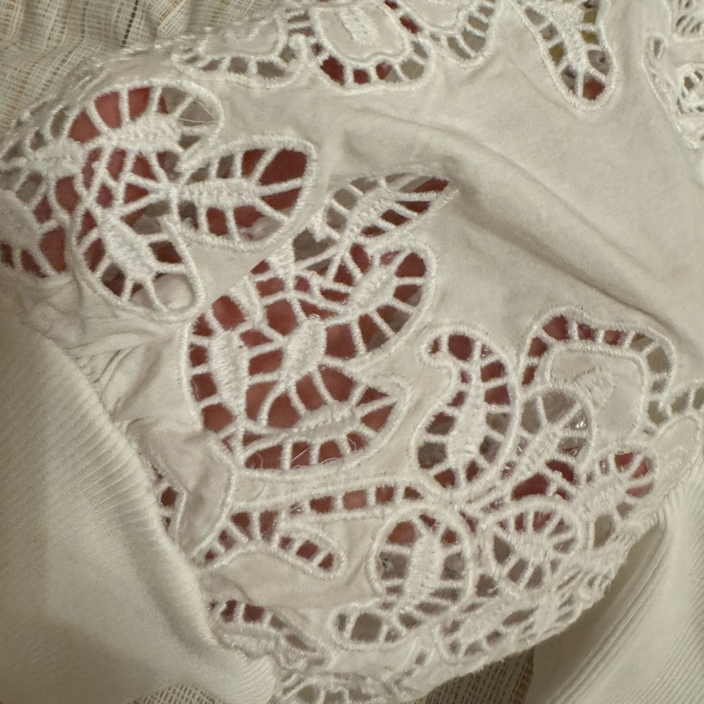 🤍 WHBM White Lace Puff Sleeve Henley Top | XS | NWT | Pima Cotton - Picture 5 of 5